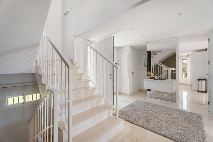Image No.24-6 Bed Villa for sale