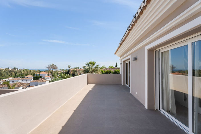 Image No.27-6 Bed Villa for sale