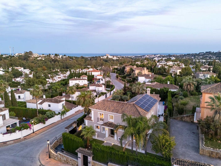 Image No.5-Villa de 6 chambres à vendre à Nueva Andalucia