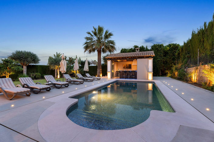 Image No.9-6 Bed Villa for sale