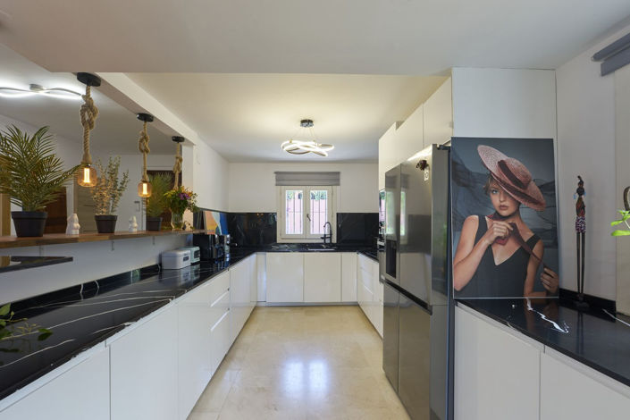 Image No.22-6 Bed Villa for sale