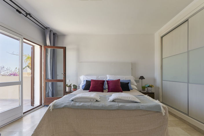 Image No.28-6 Bed Villa for sale