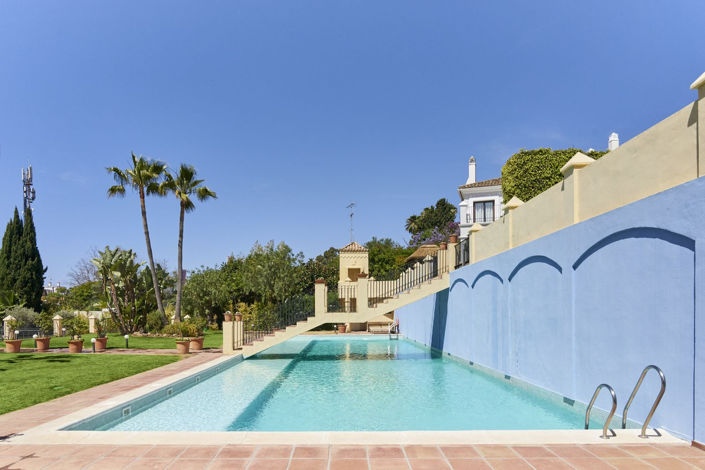 Image No.3-6 Bed Villa for sale
