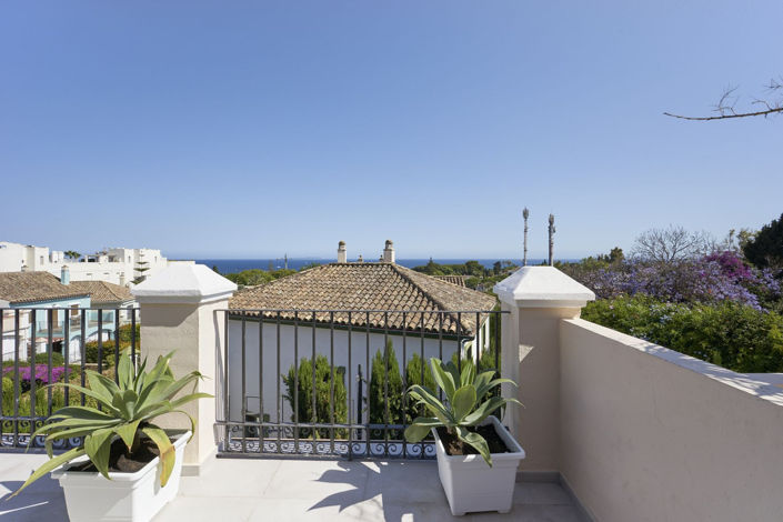 Image No.5-6 Bed Villa for sale