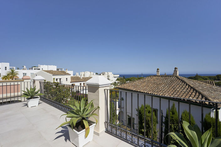Image No.8-6 Bed Villa for sale