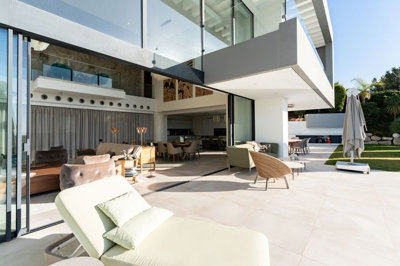 13-5fd73dea700db77384c091ca9818b1a9