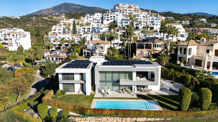 Image No.2-5 Bed Villa for sale