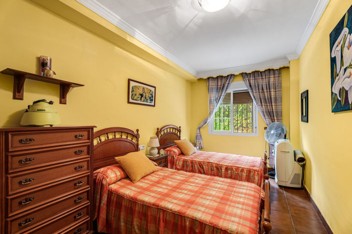 Image No.17-7 Bed Villa for sale