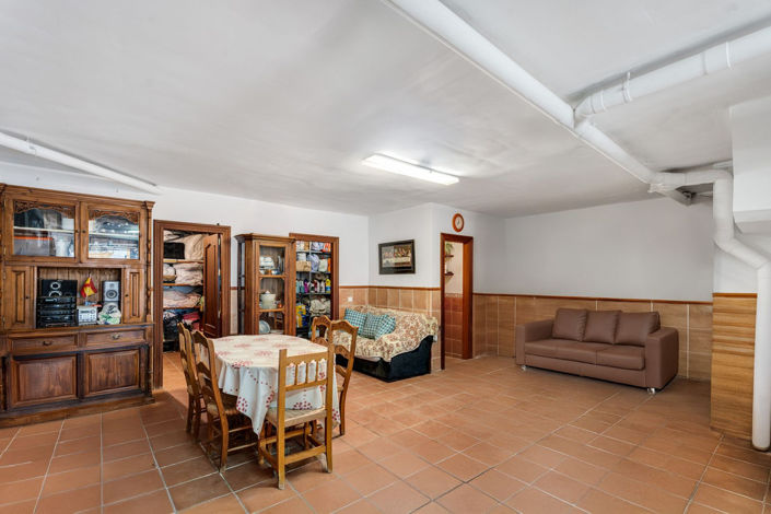 Image No.21-7 Bed Villa for sale