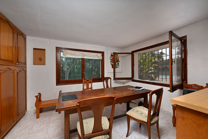 Image No.12-Villa de 9 chambres à vendre à Marbella