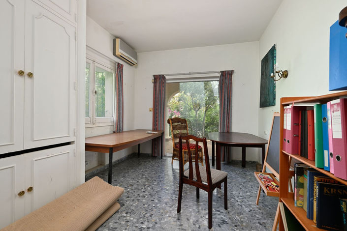 Image No.15-9 Bed Villa for sale