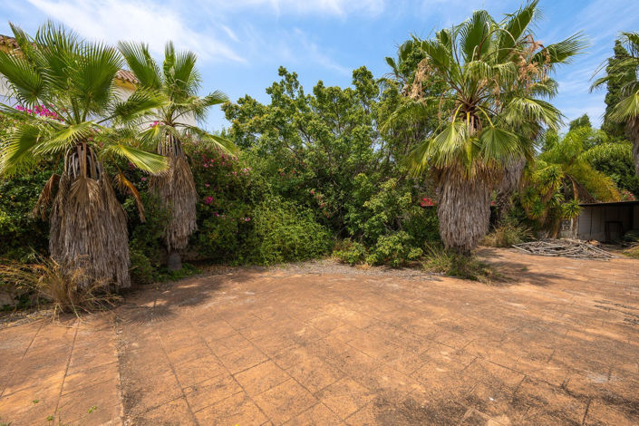 Image No.30-9 Bed Villa for sale