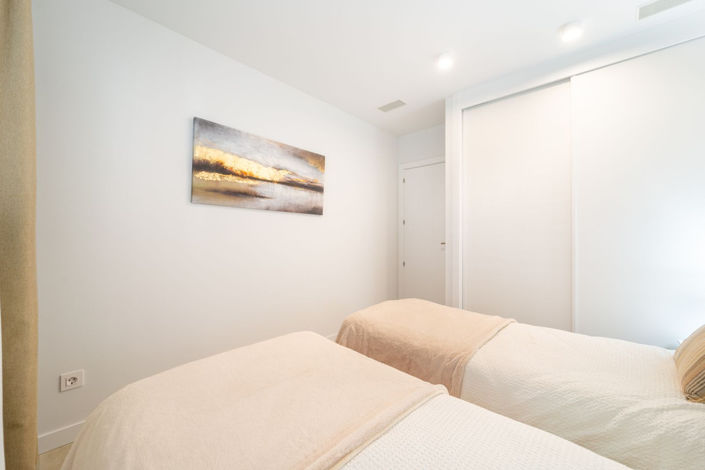 Image No.12-2 Bed Apartment for sale