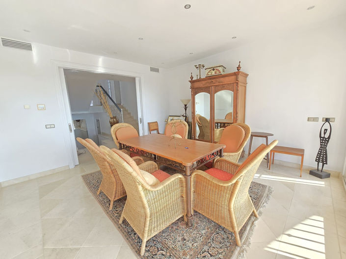 Image No.17-4 Bed Villa for sale