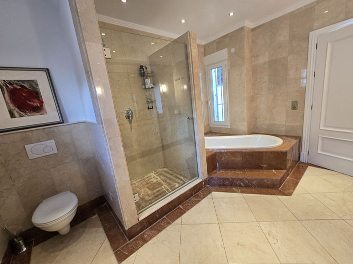 Image No.30-4 Bed Villa for sale