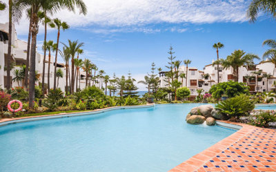 15-11d12f2f454f2f5e9b981fdd8b901d51