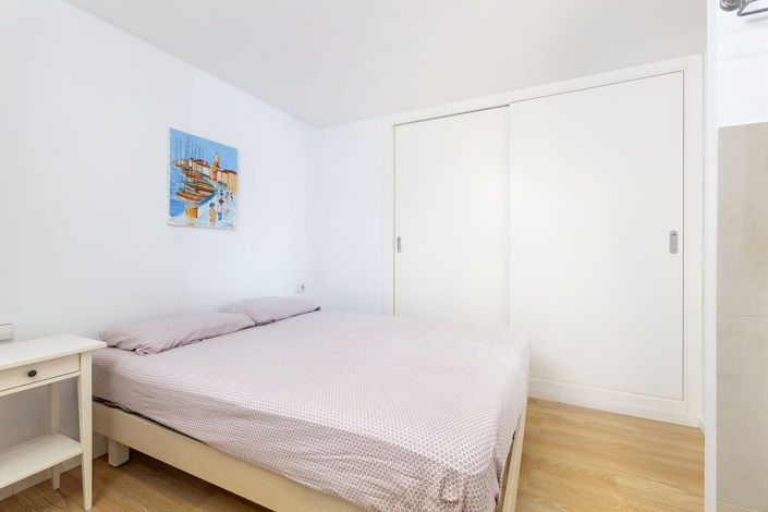 Image No.12-2 Bed Apartment for sale