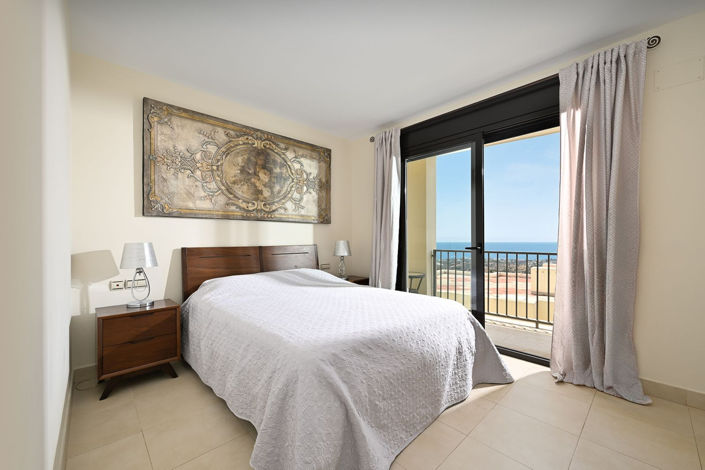 Image No.11-3 Bed Apartment for sale