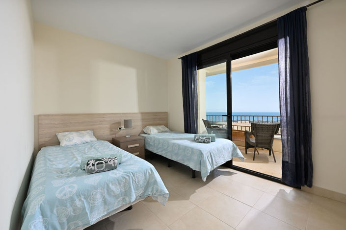 Image No.13-3 Bed Apartment for sale