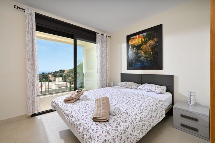 Image No.13-3 Bed Apartment for sale