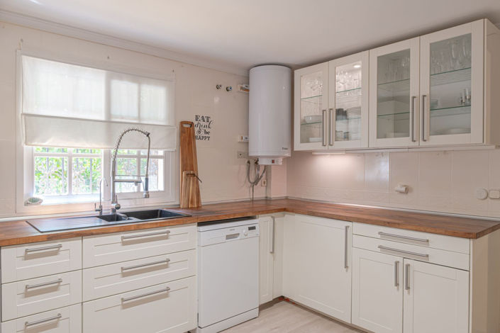 Image No.4-6 Bed Villa for sale