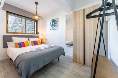 12-53013098fcab6c38b1379cd33298e050