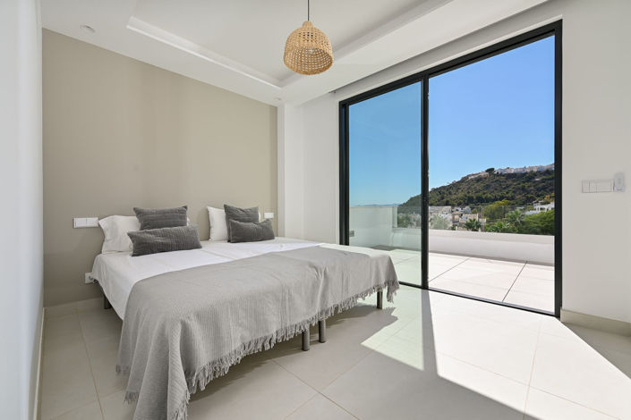 Image No.20-4 Bed Villa for sale