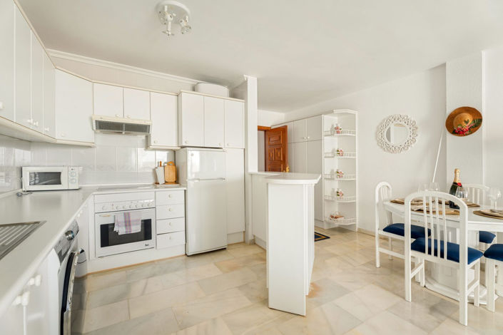 Image No.12-3 Bed Apartment for sale