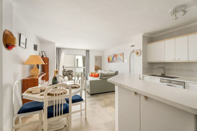 13-5fd73dea700db77384c091ca9818b1a9