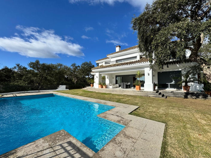 Image No.3-5 Bed Villa for sale