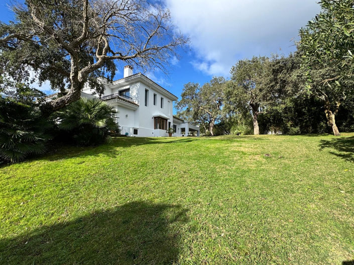 Image No.5-5 Bed Villa for sale