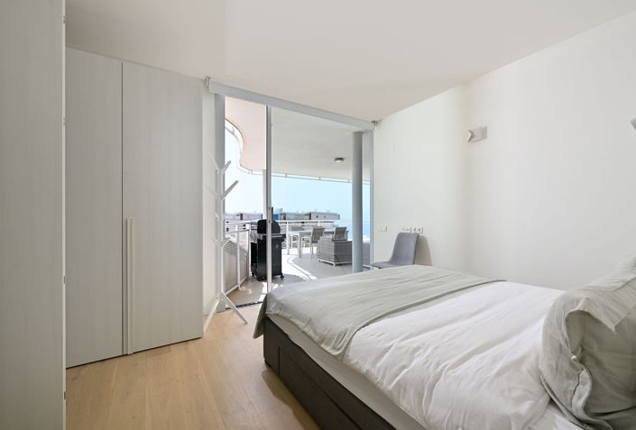 Image No.10-3 Bed Apartment for sale