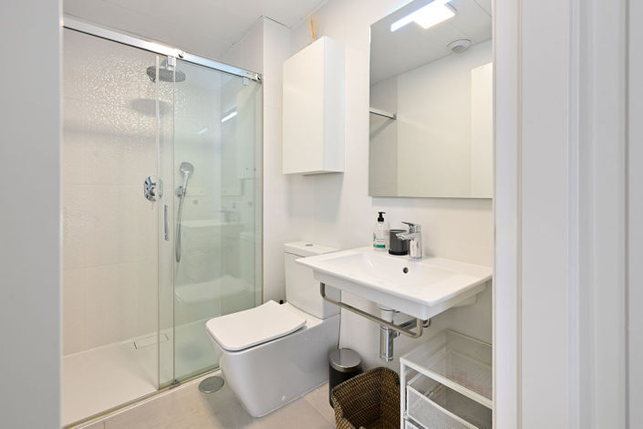 Image No.10-3 Bed Apartment for sale