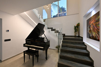 7-aa4cc561180b369757c0bb4af9886cd3