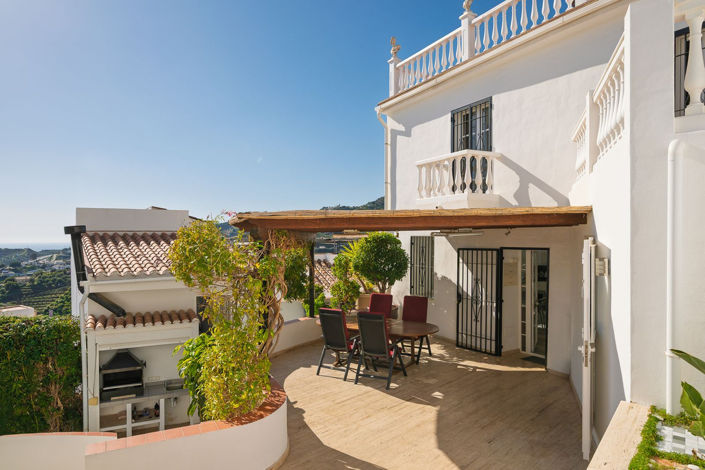 Image No.15-5 Bed Townhouse for sale