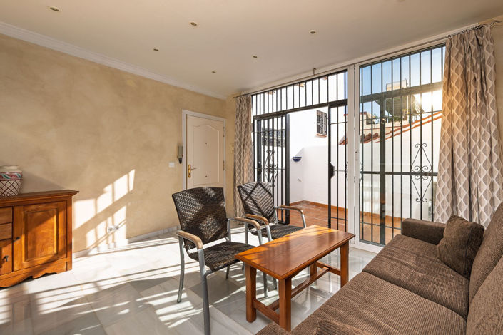 Image No.26-5 Bed Townhouse for sale