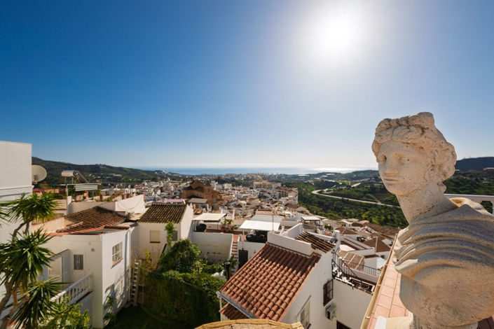 Image No.28-5 Bed Townhouse for sale