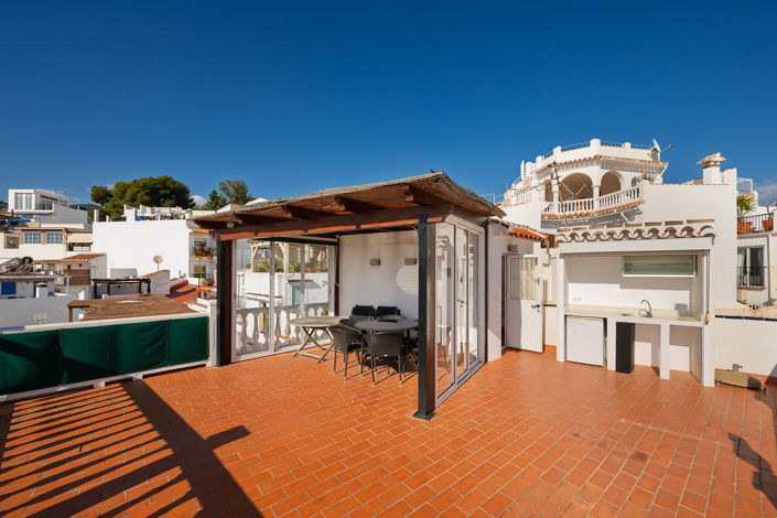 Image No.5-5 Bed Townhouse for sale