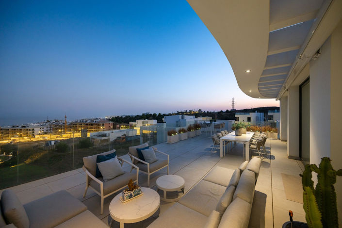 Image No.24-3 Bed Apartment for sale