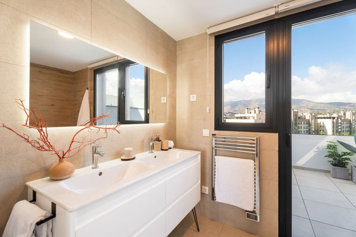 Image No.25-2 Bed Apartment for sale