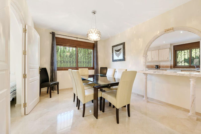 Image No.13-5 Bed Villa for sale