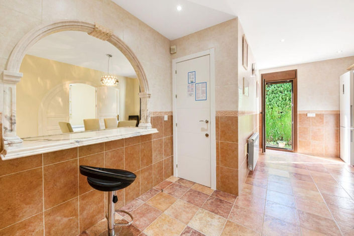 Image No.18-5 Bed Villa for sale
