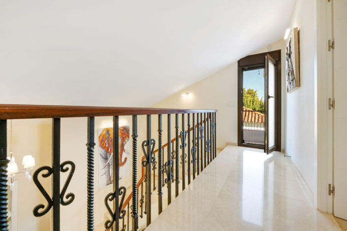 Image No.18-5 Bed Villa for sale