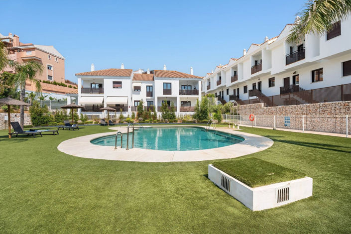 Image No.1-3 Bed Townhouse for sale