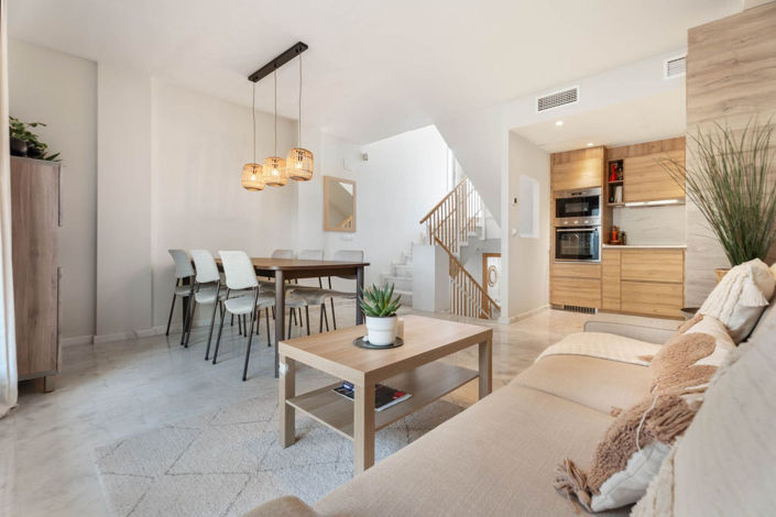 Image No.12-3 Bed Townhouse for sale