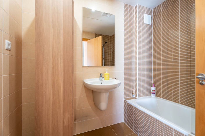 Image No.27-3 Bed Townhouse for sale