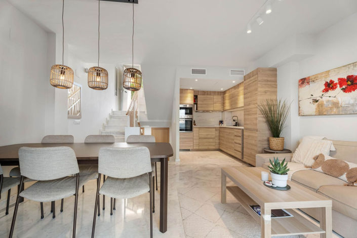 Image No.4-3 Bed Townhouse for sale