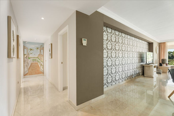 Image No.14-3 Bed Apartment for sale