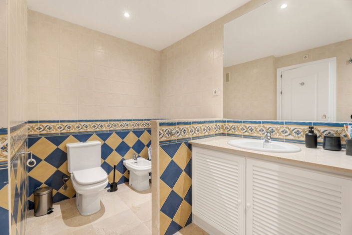 Image No.20-3 Bed Apartment for sale