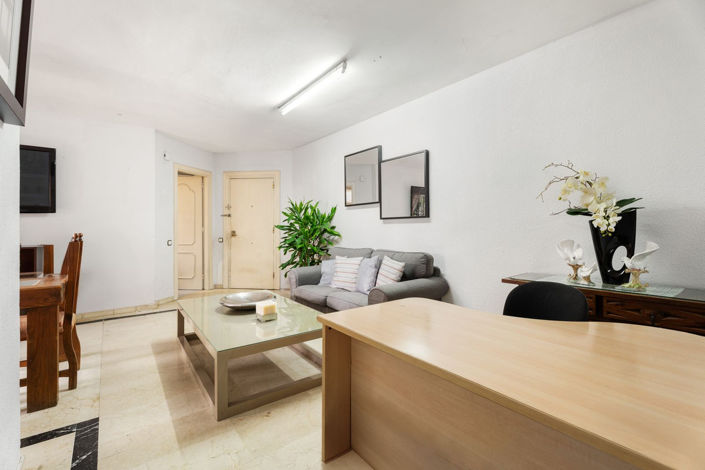 Image No.12-4 Bed Apartment for sale